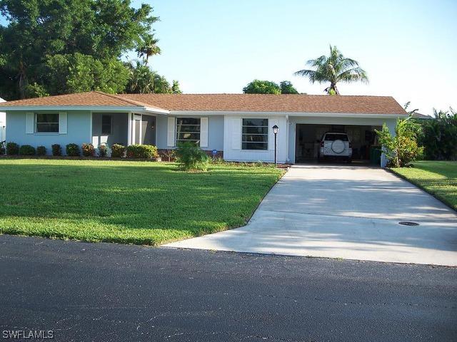 25 Maui Cir., Naples, FL 34112