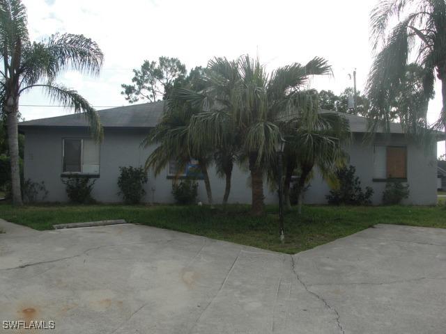 2635 47th Ter., Naples, FL
