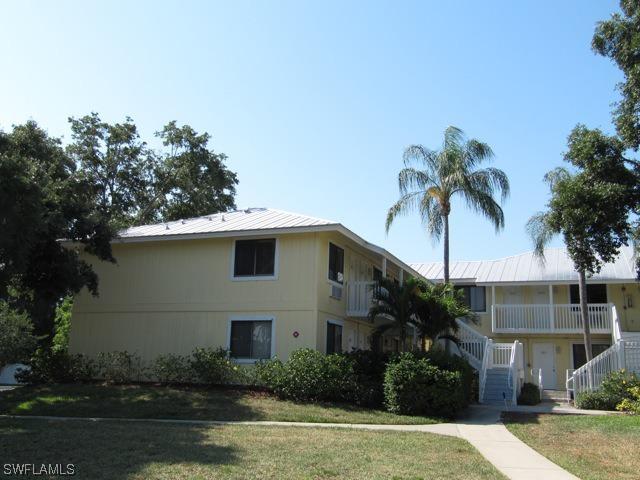 3527 Plantation Way #611, Naples, FL 34112