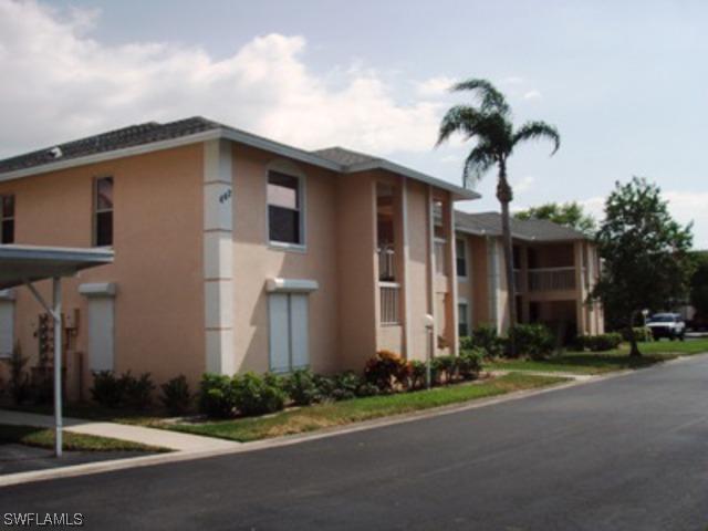 662 Squire Cir. #204, Naples, FL 34104