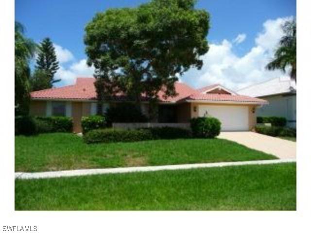 1862 Woodbine Ct., Marco Island, FL 34145
