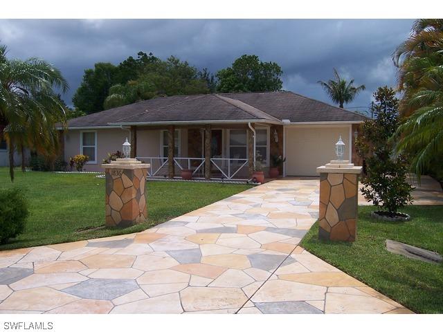 1836 54th Ter., Naples, FL