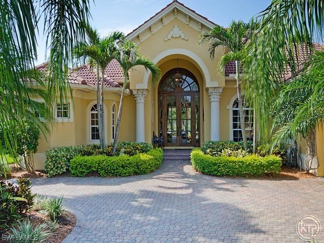 7420 Treeline Dr., Naples, FL