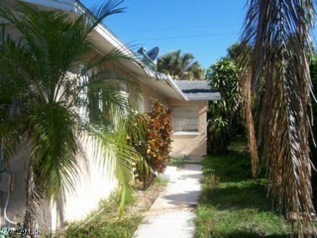 1069 Highlands Dr., Naples, FL 34103