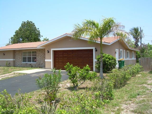 4425 18th Pl., Naples, FL