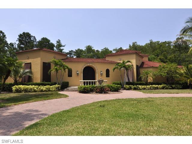 4256 Silver Fox Dr., Naples, FL 34119