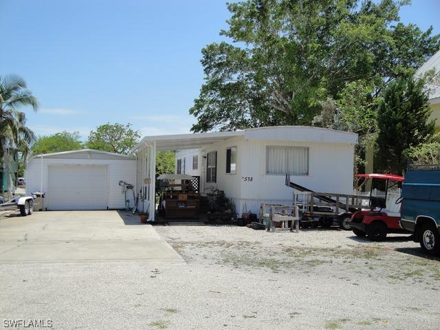 538 Coconut Ave., Goodland, FL 34140