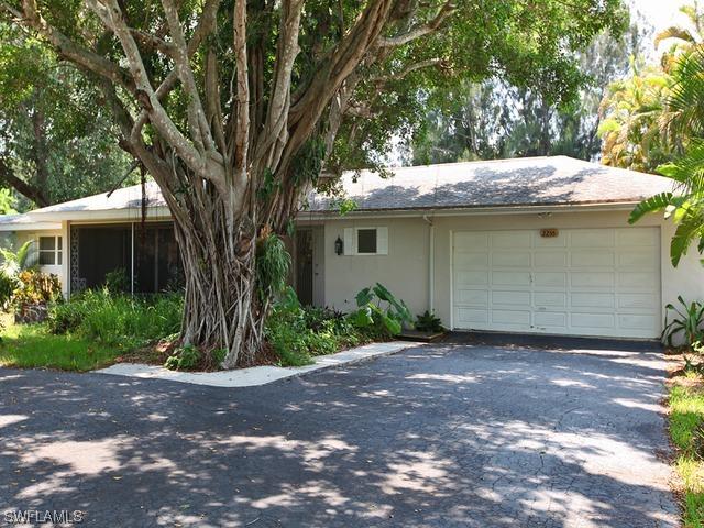 2255 Crayton Rd., Naples, FL
