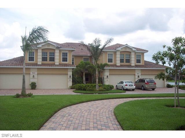 8661 Champions Point #1502, Naples, FL 34113