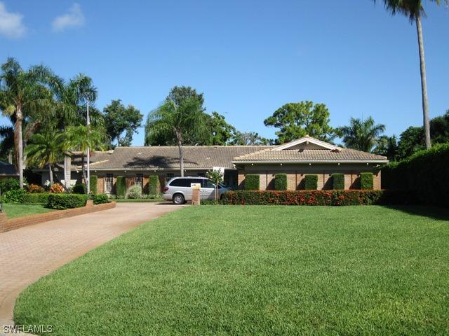 741 Belair Ct., Naples, FL 34103