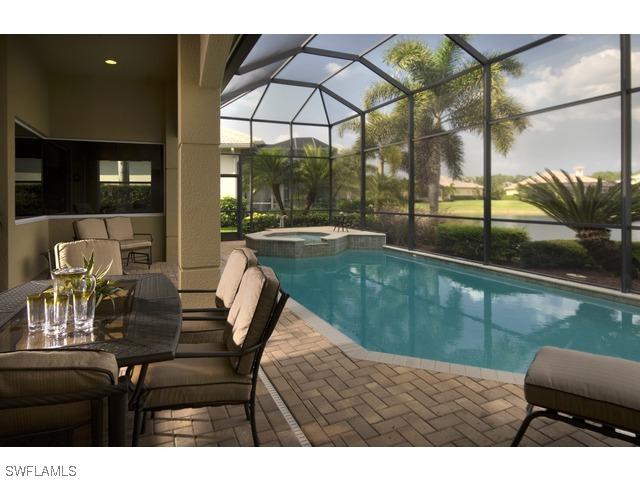 5720 Hammock Isles Dr., Naples, FL 34119