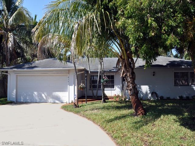 635 8th St., Naples, FL 34102