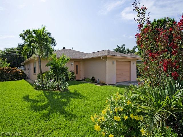 3509 Caloosa St., Naples, FL 34112