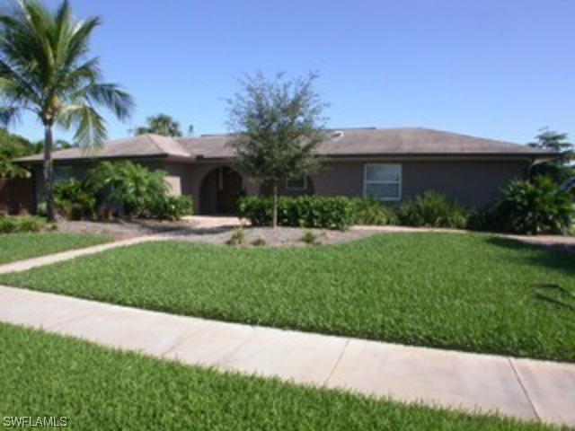 3578 Santiago Way, Naples, FL 34105