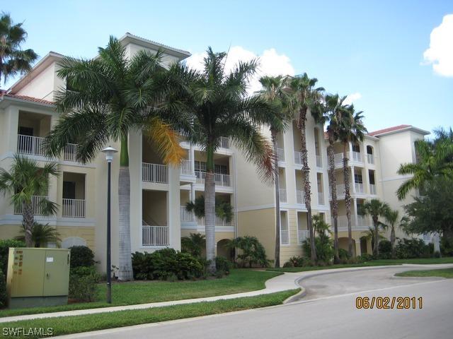 4833 Hampshire Ct. #103, Naples, FL