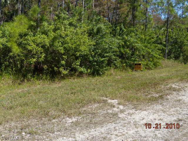 350200 8th Ave., Naples, FL 34117
