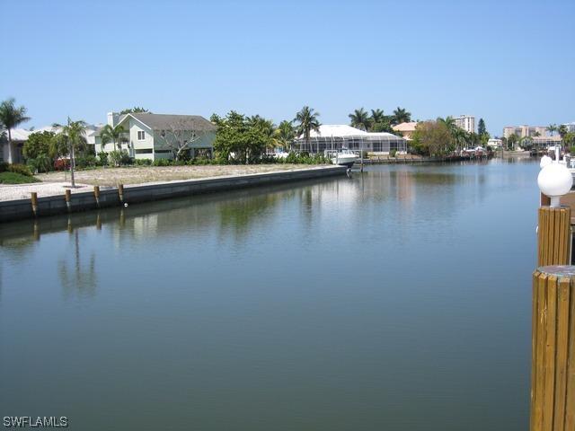 1053 Bonita Ct., Marco Island, FL 34145