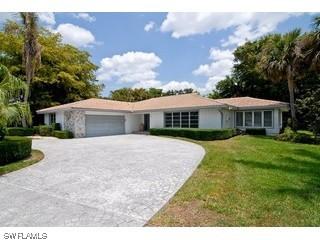 3828 Crayton Rd., Naples, FL 34103
