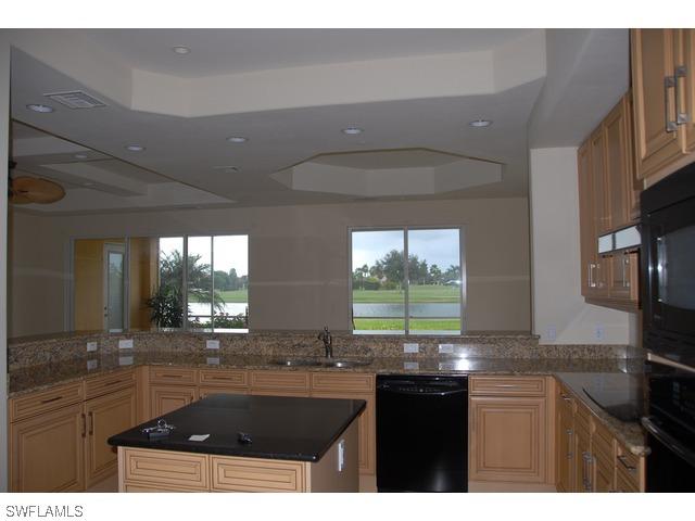 566 Avellino Isles Cir. #102, Naples, FL 34119