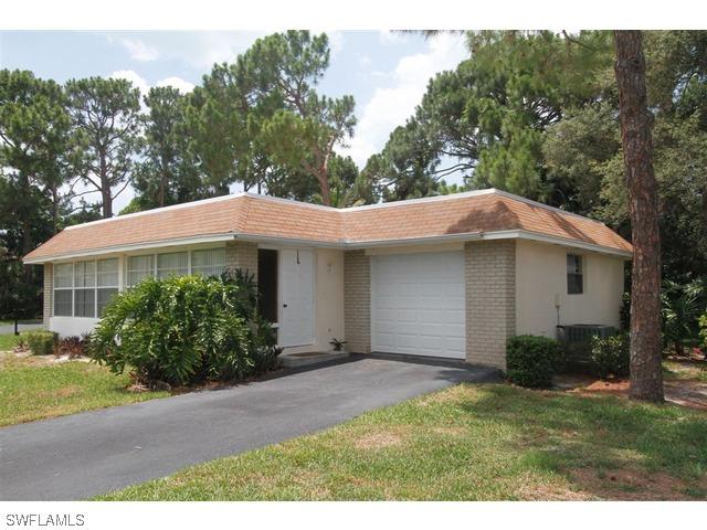 273 Yorkshire Ct., Naples, FL 34112