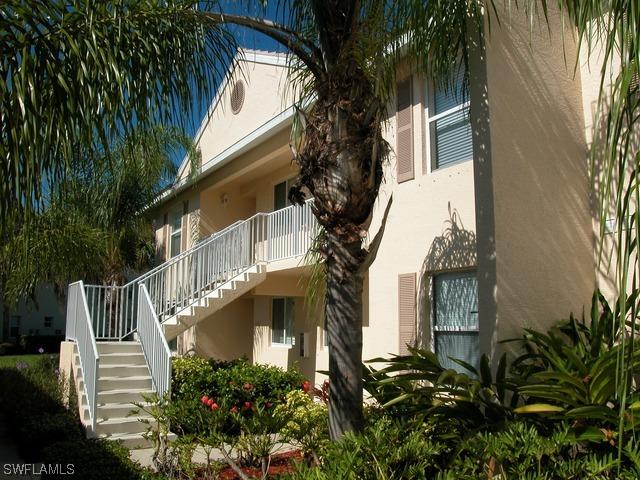 422 Valerie Way #202, Naples, FL 34104