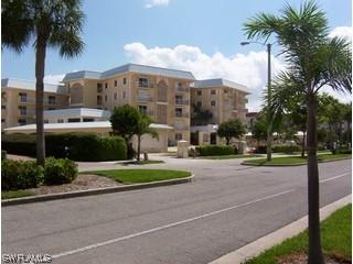 3000 Gulf Shore Blvd. #207, Naples, FL 34103