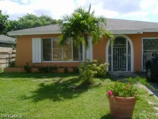 564 107th Ave., Naples, FL 34108