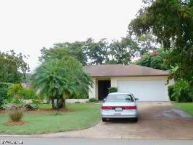 4585 Lakewood Blvd., Naples, FL