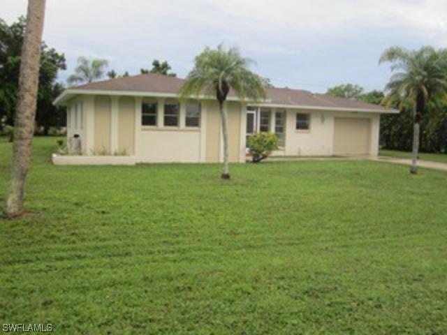 4432 20th Pl., Naples, FL 34116