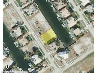 391 Marquesas Ct., Marco Island, FL 34145