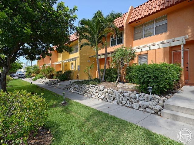 800 River Point Dr. #540, Naples, FL 34102