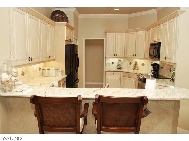 115 Erin Way, Naples, FL 34119