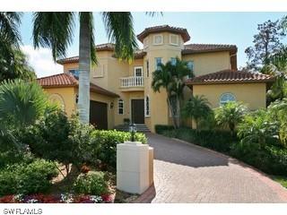656 16th Ave., Naples, FL 34102