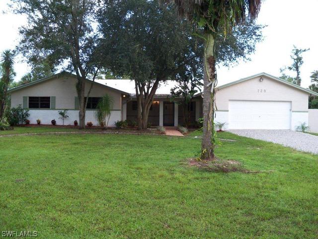 725 10th Ave., Naples, FL 34120