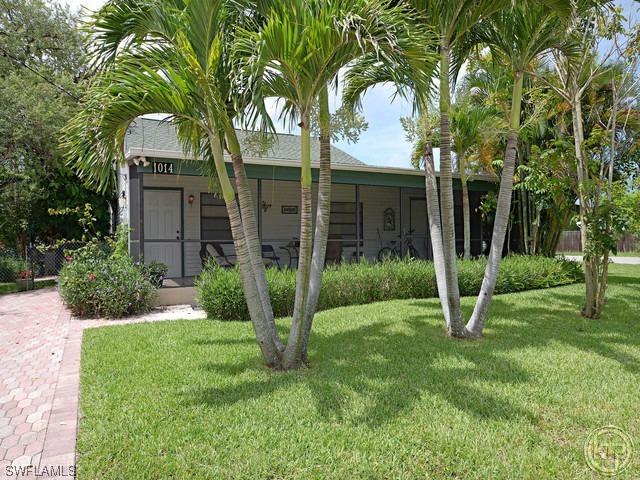 1014 Rosemary Ln., Naples, FL