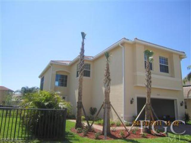 10498 Carolina Willow Dr., Fort Myers, FL 33913