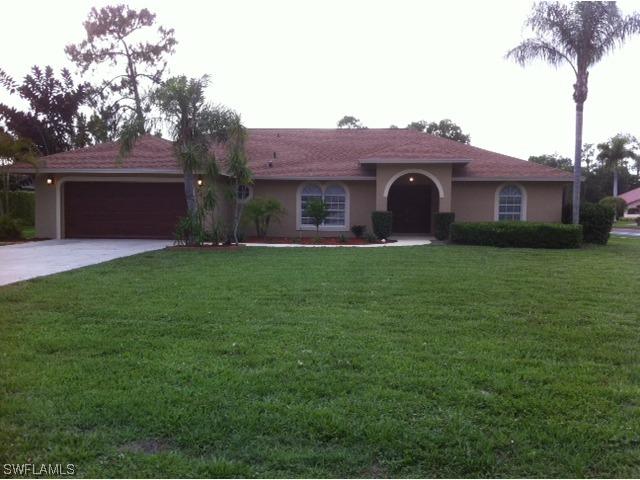 102 Cedar Crest Ct., Naples, FL