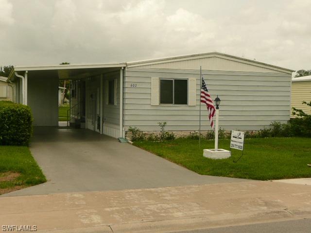 602 Charlemagne Blvd., Naples, FL 34112