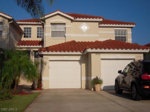 955 Eastham Way #202, Naples, FL