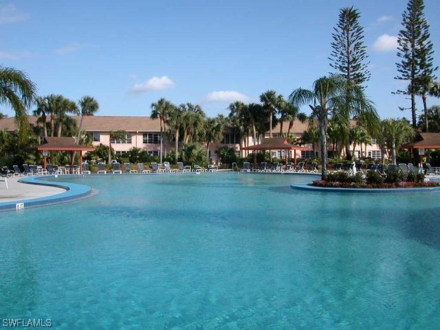 3662 Arctic Cir. #201, Naples, FL