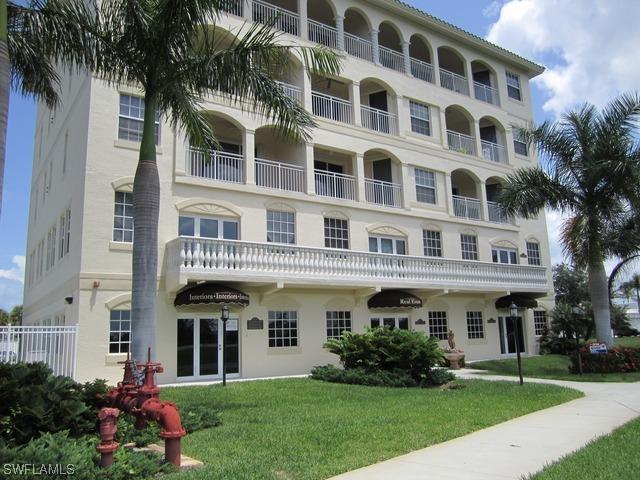 886 Park Ave. #402, Marco Island, FL 34145