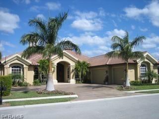 5965 Amberwood Dr., Naples, FL 34110