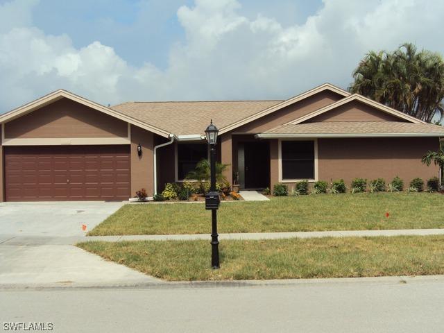 10610 Regent Cir., Naples, FL