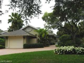 10 Golf Cottage Dr., Naples, FL 34105
