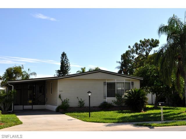 621 Charlemagne Blvd., Naples, FL 34112