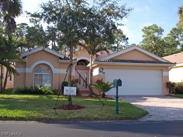 7916 Leicester Dr., Naples, FL