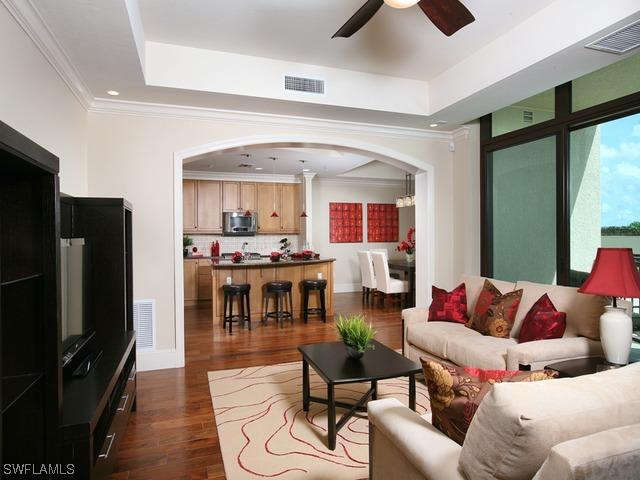 9123 Strada Pl Pl. #7307, Naples, FL 34108