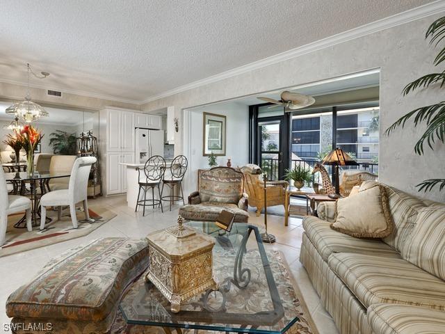 2900 Gulf Shore Blvd. #203, Naples, FL 34103