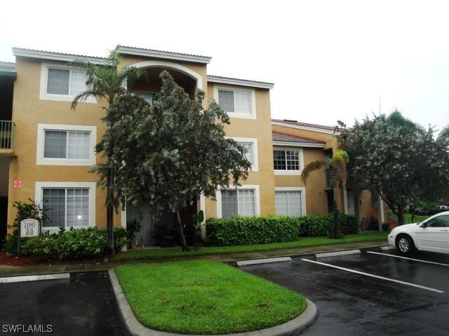 1190 Wildwood Lakes Blvd. #207, Naples, FL 34104