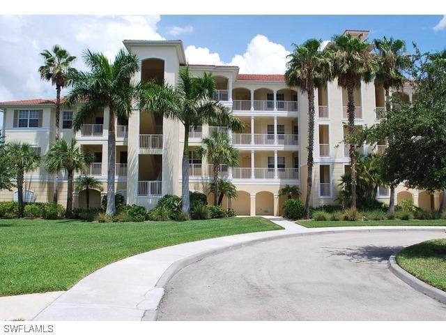 4883 Hampshire Ct. #207, Naples, FL 34112